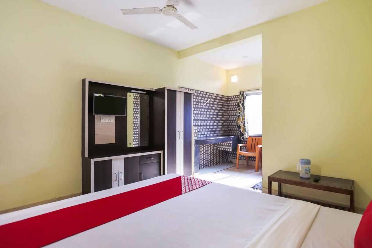 Oyo 68370 Subhalaxmi Guest House Puri Buitenkant foto