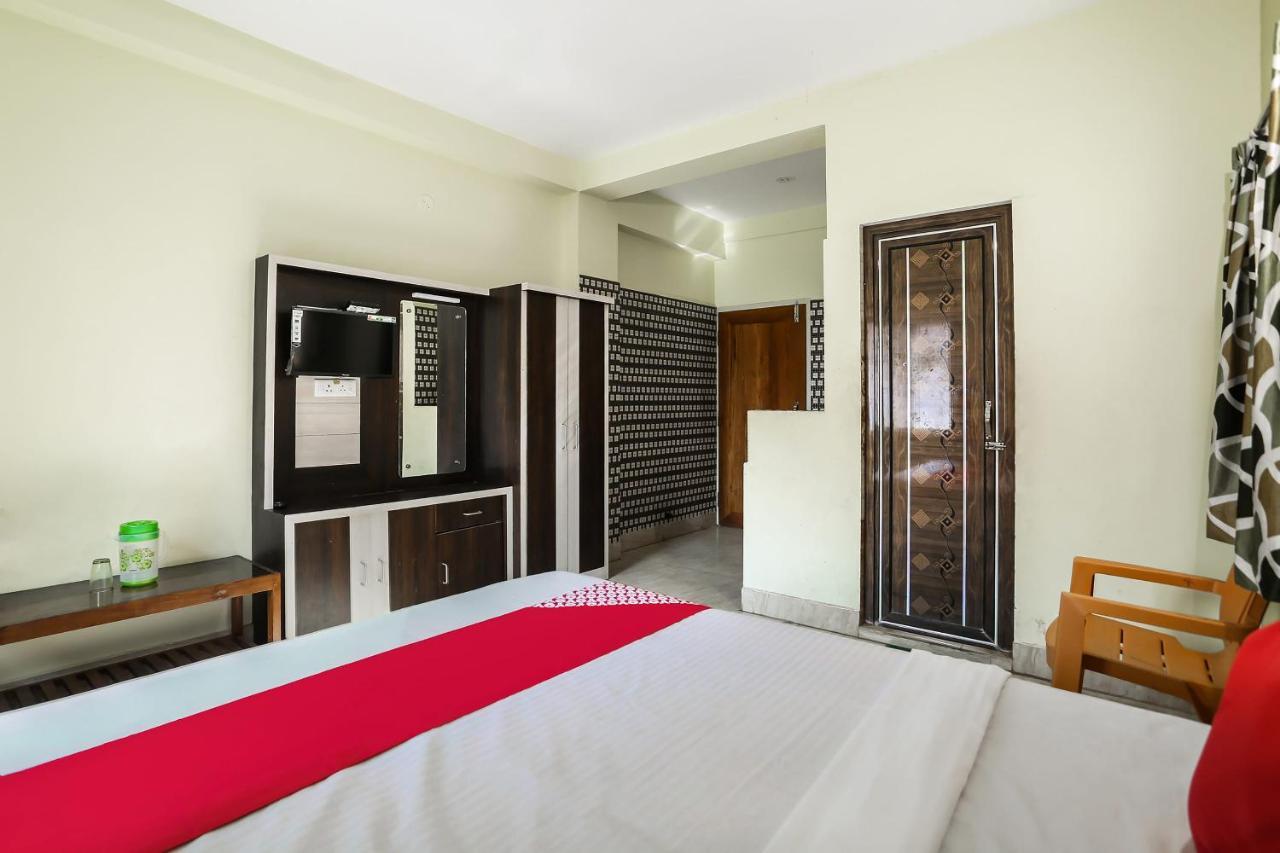 Oyo 68370 Subhalaxmi Guest House Puri Buitenkant foto